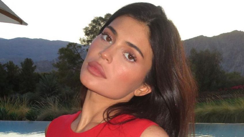 El bikini rojo con el que Kylie Jenner conquistó las tendencias del verano