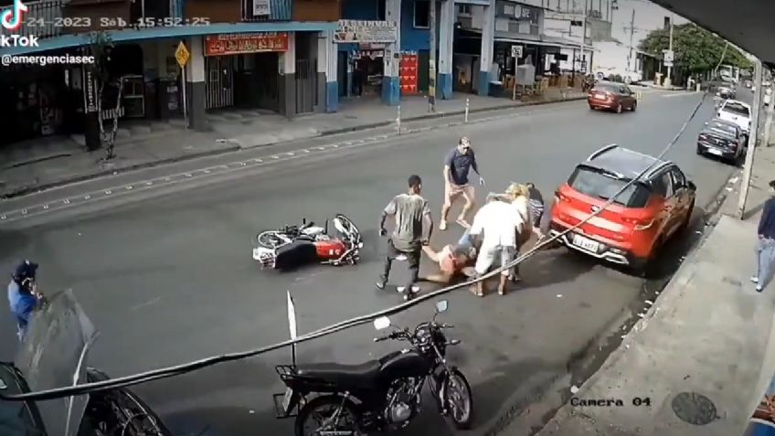 VIDEO: intentaron robarse un celular, pero se trabó su arma y terminaron golpeados