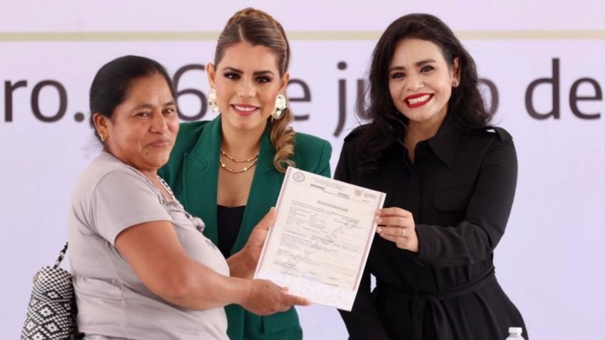 Evelyn Salgado da seguridad y certeza jurídica al patrimonio de 247 familias con la entrega gratuita de títulos de propiedad en Guerrero