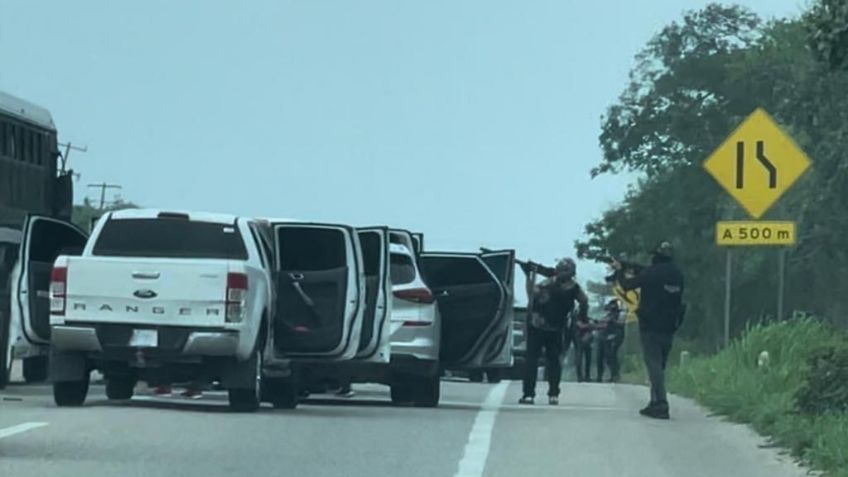 Secuestran a 14 policías estatales en Chiapas