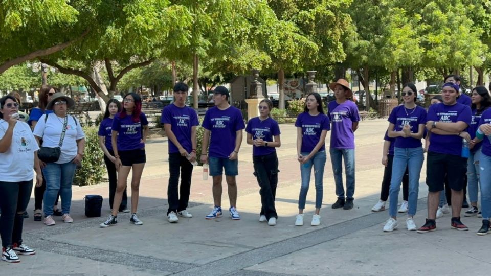 Los padres y menores estuvieron más de una hora en la manifestación.