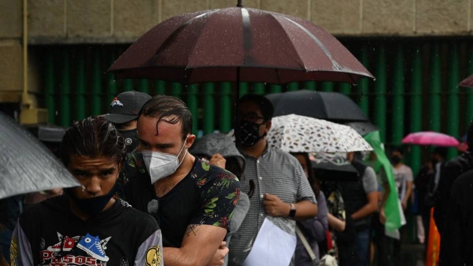 El agua ha llegado para refrescar las altas temperaturas en la CDMX.