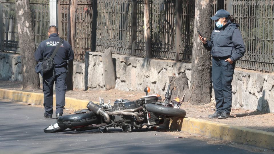 El hombre fue declarado muerto en la escena.