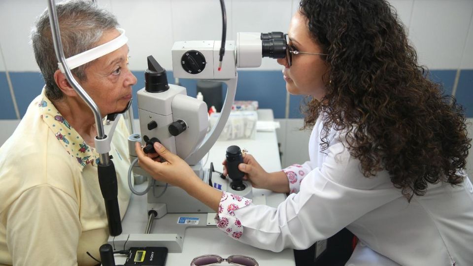 Esta estrategia favorece a adultos mayores, son los más afectados por cataratas