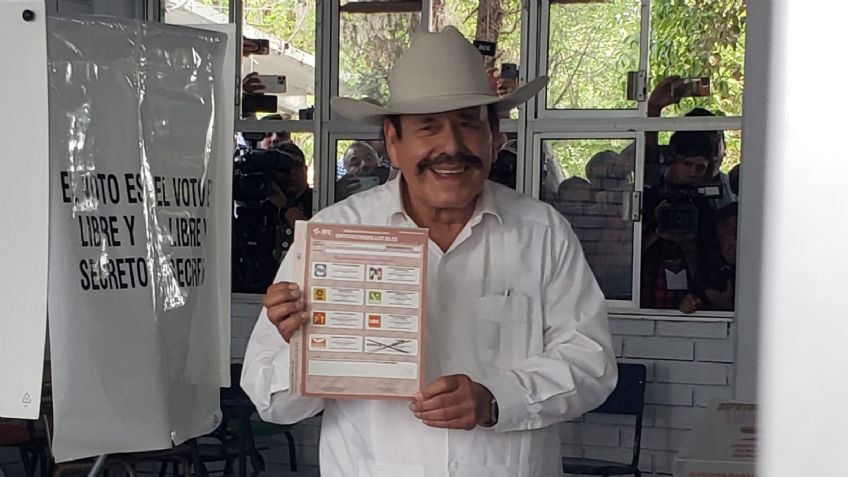 Armando Guadiana votó en Saltillo: "La democracia va a triunfar"