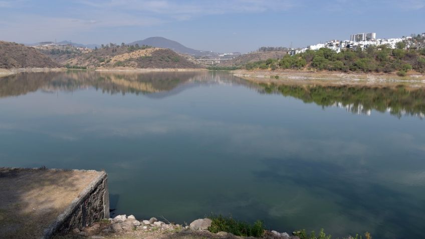 Advierten sobre agua contaminada en presa Madín