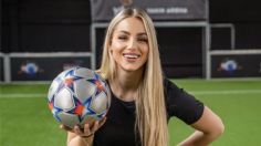 Se olvida del futbol, Ana María Markovic posa con mini top y blazer blanco, un outfit casual