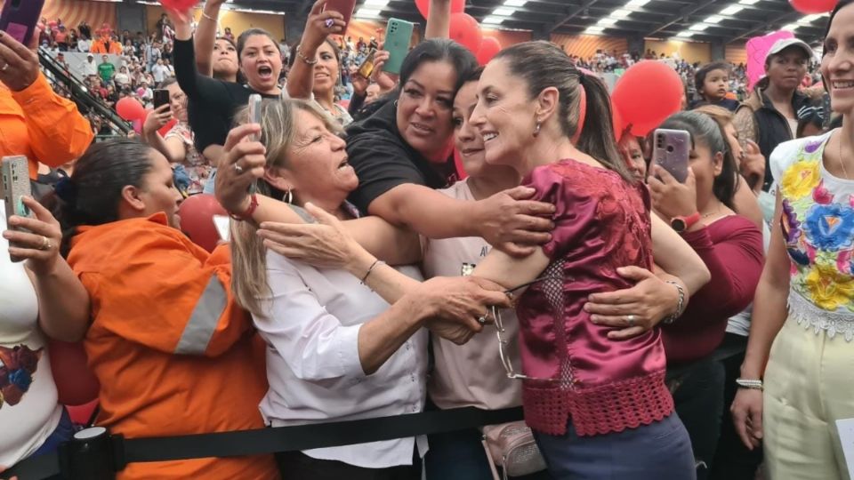 'El aumento llega esta quincena que viene, automático, no tienen qué hacer nada' aclaró la jefa de gobierno