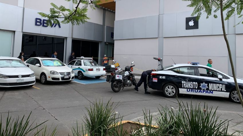 Asalto en un banco de Uruapan deja a dos personas lesionadas