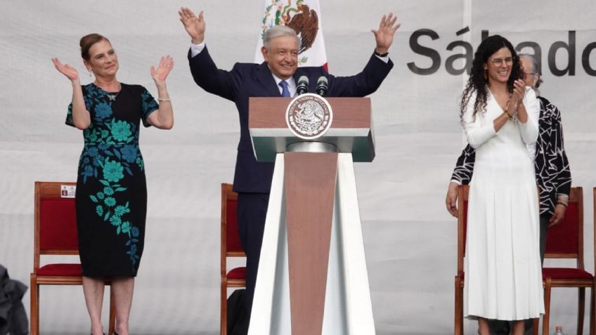 "Tren Maya se inaugura en diciembre; es la obra más importante del mundo": AMLO en el Zócalo