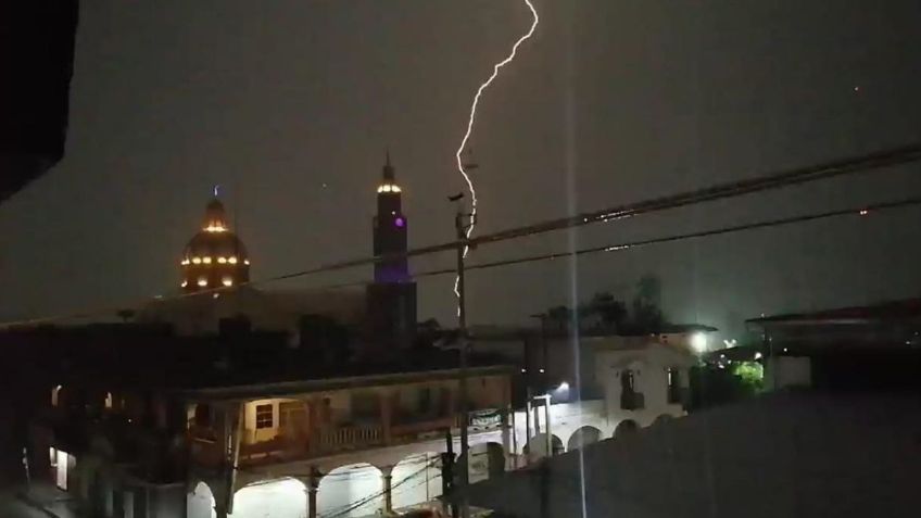 Apatzingán bajo la tormenta: las fuertes lluvias causas inundaciones, caídas de árboles y hasta una explosión