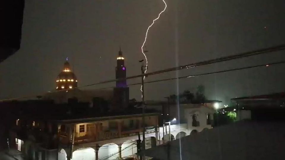 La lluvia ocasionó diversas complicaciones a la gente de la zona