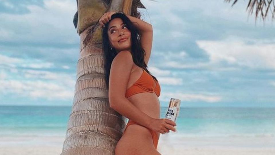 La querida actriz mexicana compartió con sus seguidores algunas fotografías de su escapada a la playa este fin de semana