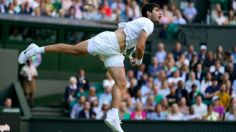 El español Carlos Alcaraz avanza en Wimbledon