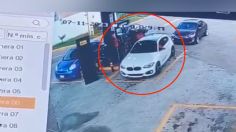 VIDEO: conductor de BMW se niega a pagar 150 pesos de gasolina y termina chocando contra otro auto