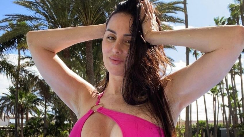 La Mala Rodríguez y el bikini neón perfecto para brillar este verano