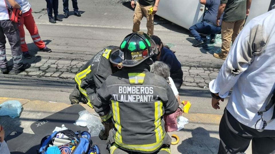 El percance ocurrió a las 11:00 horas en la esquina de las avenidas Gustavo Baz y Río Lerma, Estado de México.