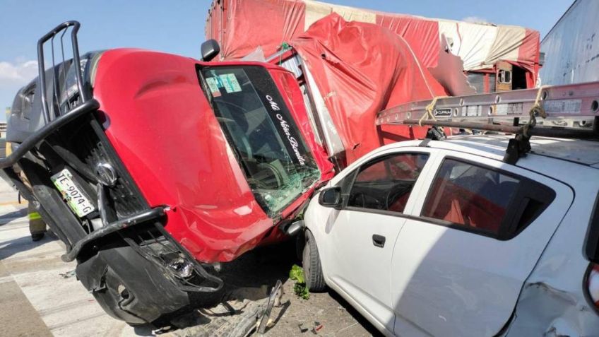 Accidente en la México-Querétaro genera caos vial y deja miles de autos varados