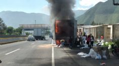 Se incendia tractocamión en la autopista Puebla-Orizaba, hay cierre parcial