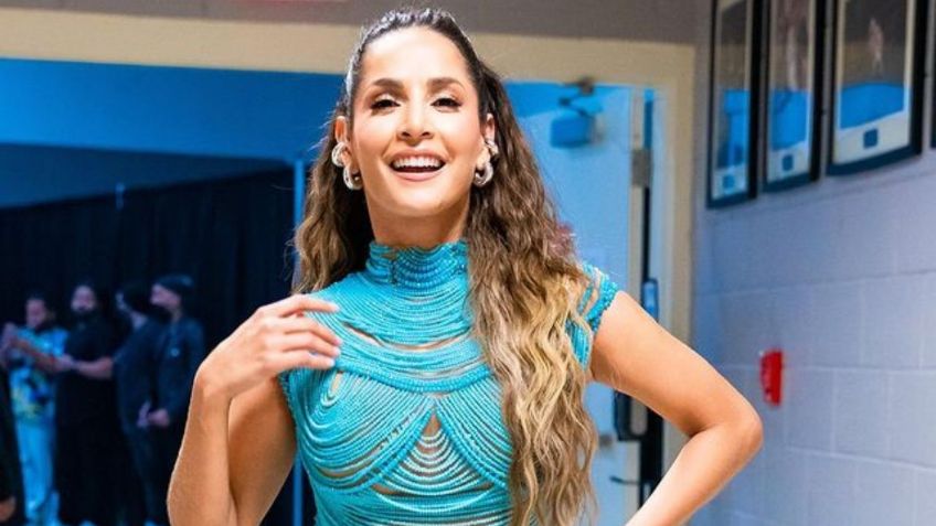 El vestido celeste con el que Carmen Villalobos deja en claro que este color sigue en boga este verano | FOTOS