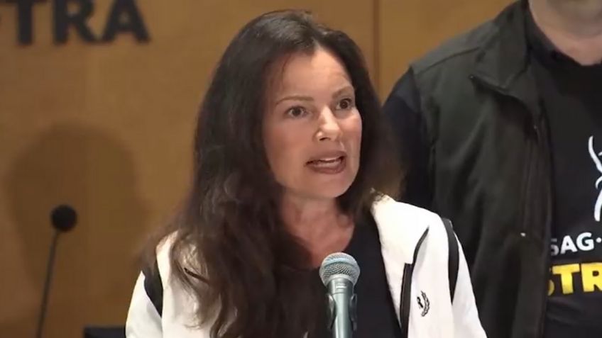 Fran Drescher sacude Hollywood con brutal discurso, “somos víctimas de una entidad codiciosa”