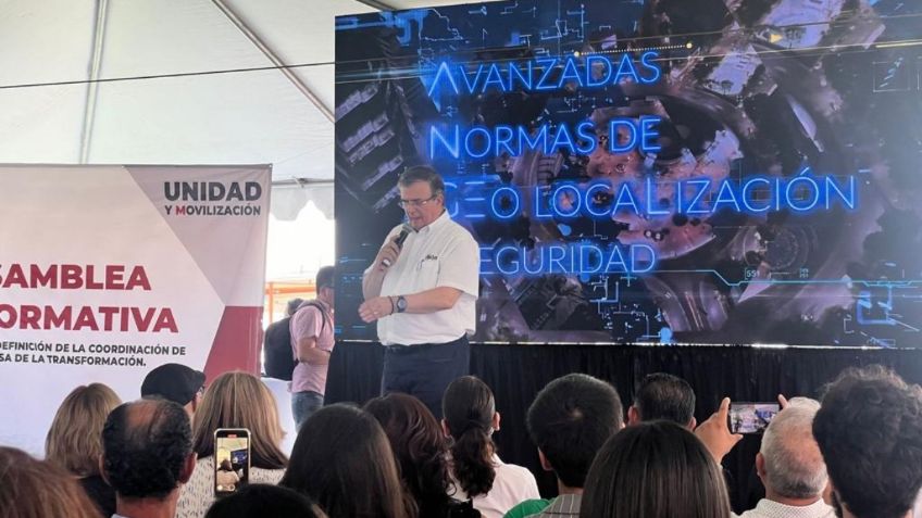 Marcelo Ebrard realiza asamblea informativa en maquiladora de Tijuana