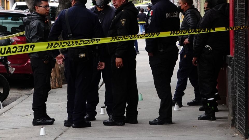 Varios casquillos quedaron tirados en la calle.