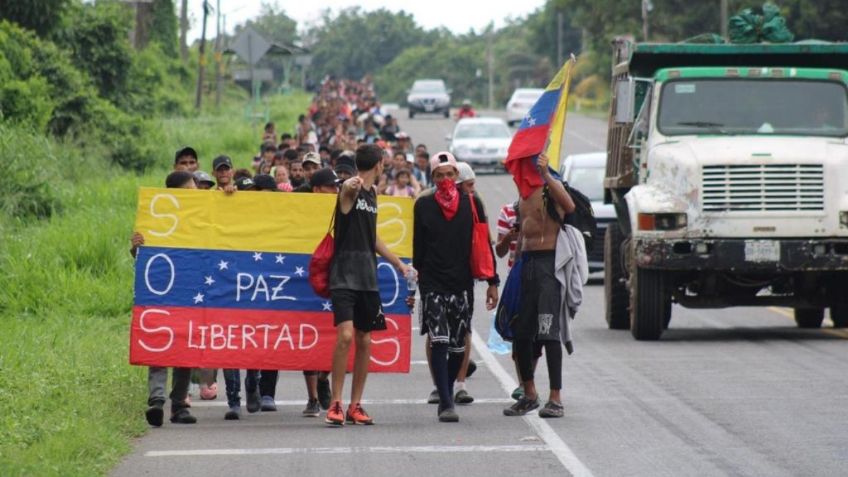 Chiapas: Venezolanos improvisan caravana con 800 migrantes con destino al centro de México