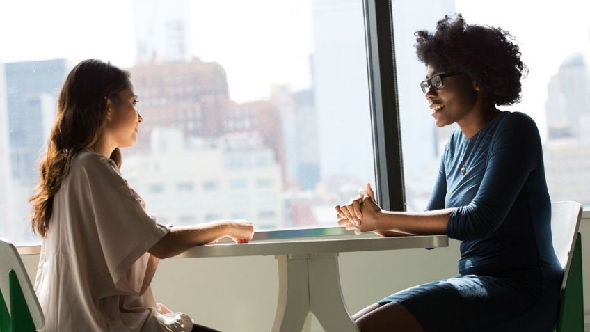 Contén la respiración antes de conocer las 3 cosas que las personas emocionalmente inteligentes realizan al hablar