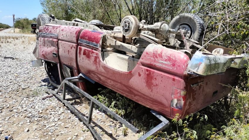 Nuevo León: camioneta es arrastrada por el tren y sus pasajeros logran sobrevivir, escaparon del lugar