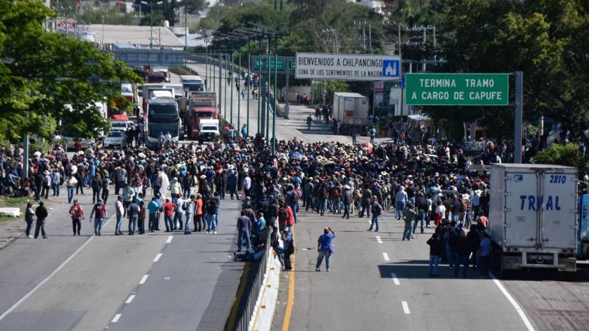 Empresarios piden evitar bloqueos en carreteras, se pierden mdp, aseguran