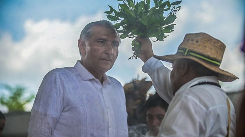 Adán Augusto López inicia su gira en Yucatán con ceremonia maya de purificación