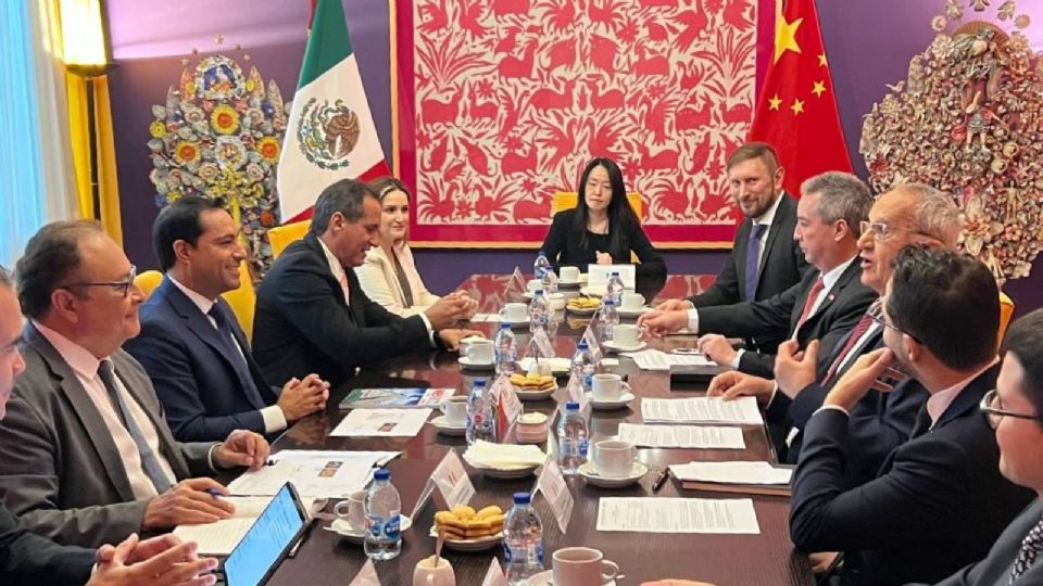 El gobernador de Yucatán, Mauricio Vila Dosal, y representantes de la Cámara de Comercio de China logran acuerdo comercial