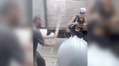 VIDEO: Vecinos se ponen de acuerdo para darle paliza a un ratero que robó un celular