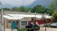 Una niña y un hombre murieron intoxicados por comer mole con pollo, habitantes de Matlapa protestan en un hospital