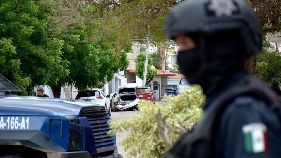 Al lugar se movilizaron elementos de la Fuerza Civil, de la policía de Juárez y demás servicios de emergencia.