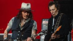 Johnny Depp reaparece después de desmayarse antes de un concierto: las imágenes dieron la vuelta al mundo