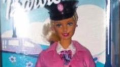 La misteriosa historia de la Barbie "embrujada" que se salió de su caja para alejar a los vecinos de sus dueñas