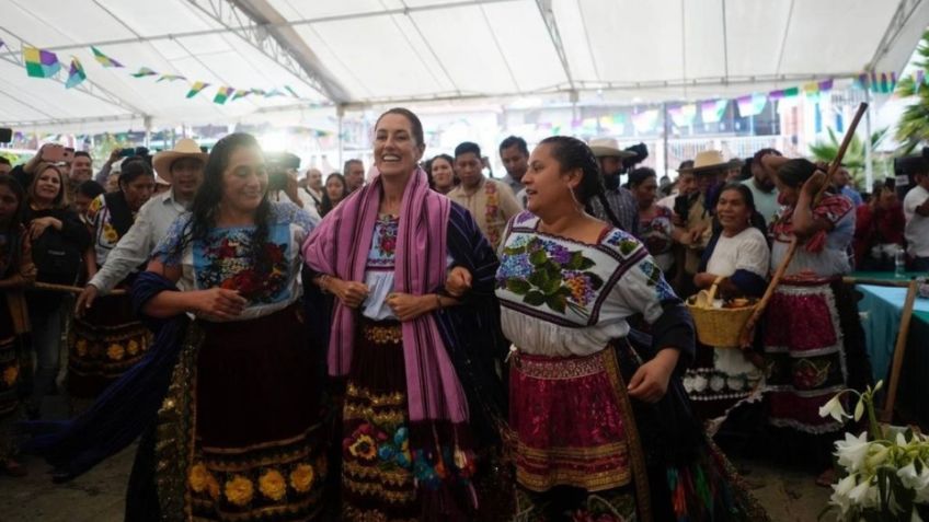 Claudia Sheinbaum asegura que es un orgullo vestirse con huipiles