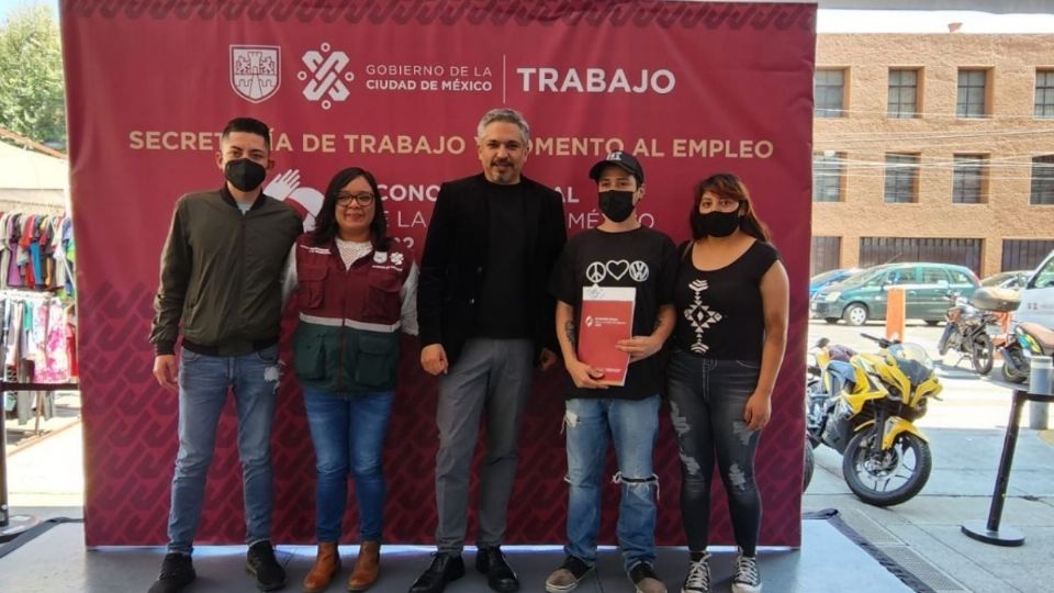 Los apoyos se entregan a través de la STyFE a sociedades cooperativas de la CDMX