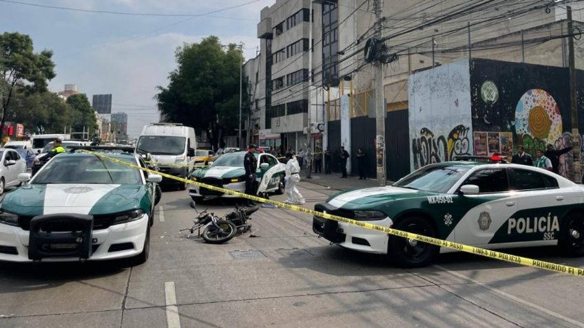 Muere un motociclista en Av. Revolución, se impactó con una camioneta que le cerró el paso