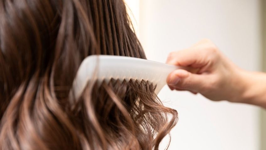 Contén la respiración antes de saber por qué cada vez más gente usa romero y vinagre en el cabello