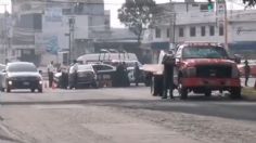 Muere un hombre y queda colgando de su auto tras fuerte choque en Ixtapaluca