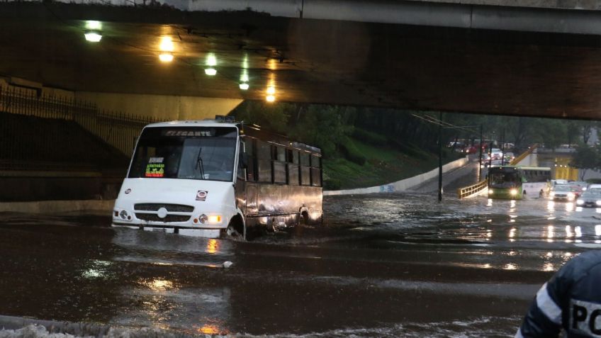 Lluvia causa caos en 12 alcaldías de la CDMX, hay inundaciones en varias zonas