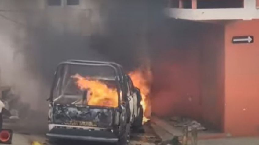 Turba incendia la casa del alcalde de Zacualtipán tras muerte de abuelito a manos de policías