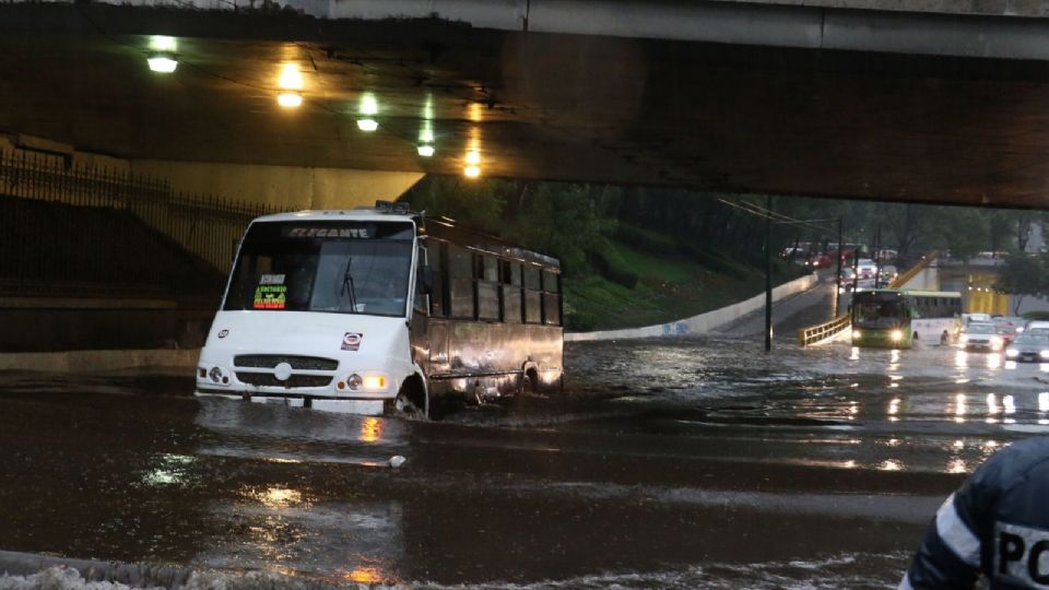 Autoridades capitalinas piden a la población tomar precauciones