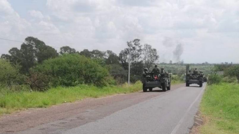 Las carreteras de la zona fueron cerradas por civiles armados