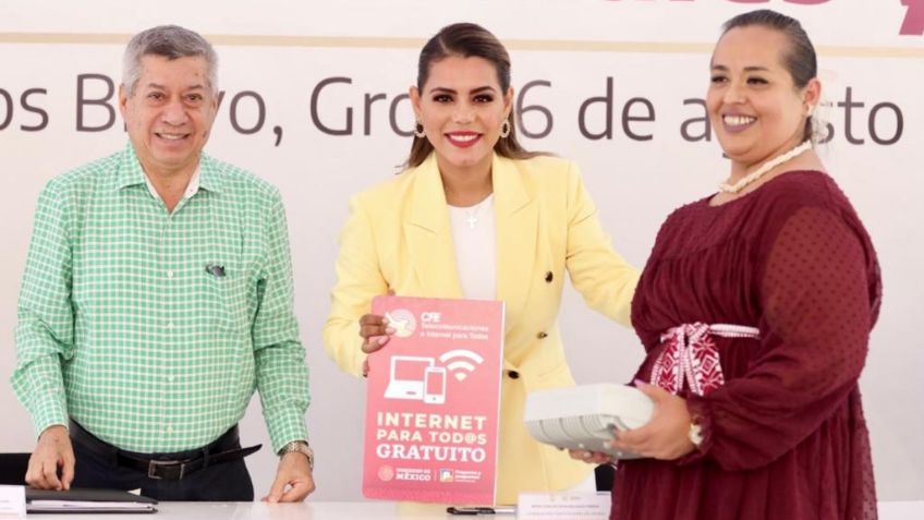 Entrega Evelyn Salgado recursos y equipo de internet gratuito a normales Guerrero