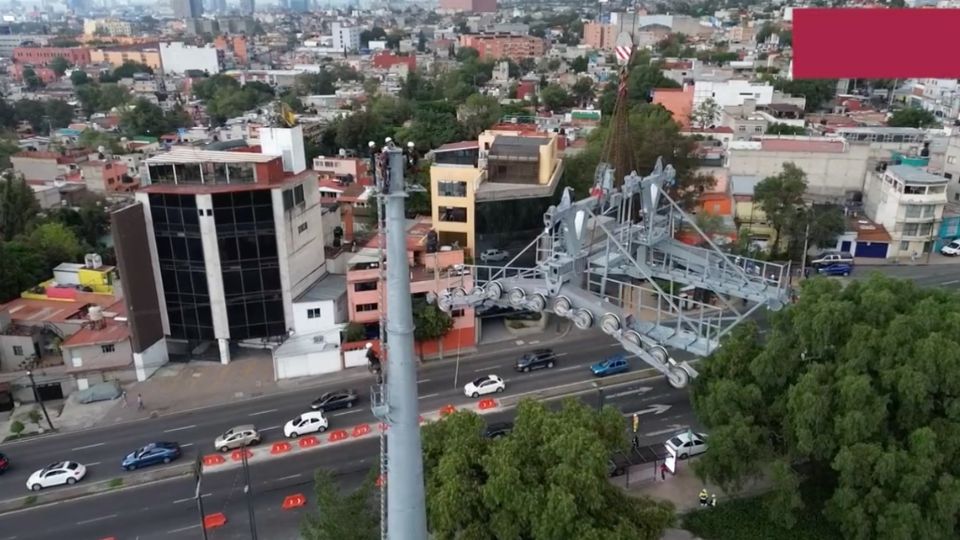 La torre para la Línea 3 del Cablebús es de 33 metros de altura.