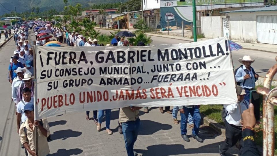 Pobladores protestaron por calles de Altamirano